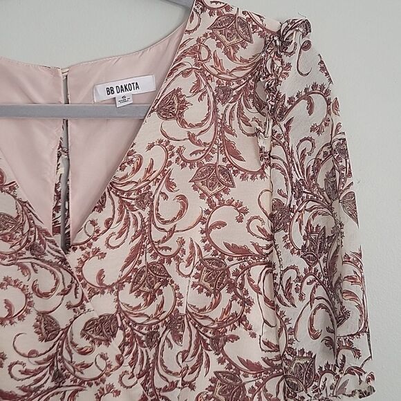 BB Dakota Twirl Win Faux Wrap Ruffle Hem Size 6 - Picture 6 of 13